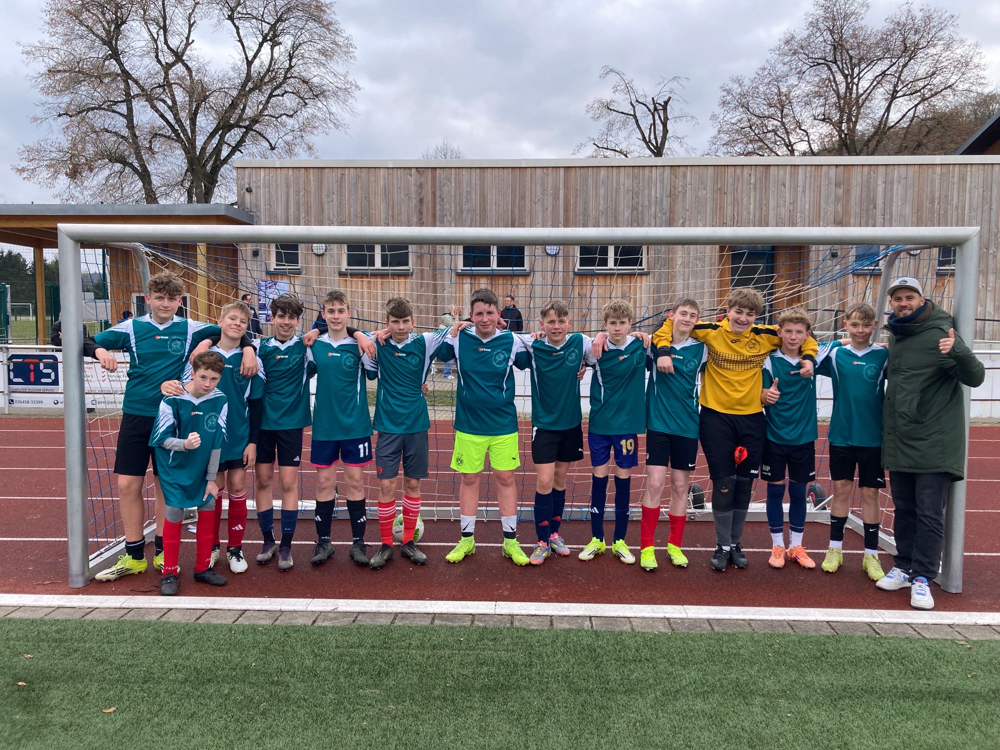 U15-Team überzeugt mit starkem Zusammenhalt – Einzug ins Schulamtsfinale ⚽