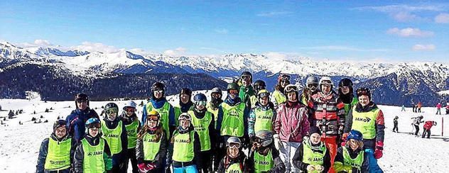21 Feininger-Gymnasiasten beim Skikurs in Südtirol
