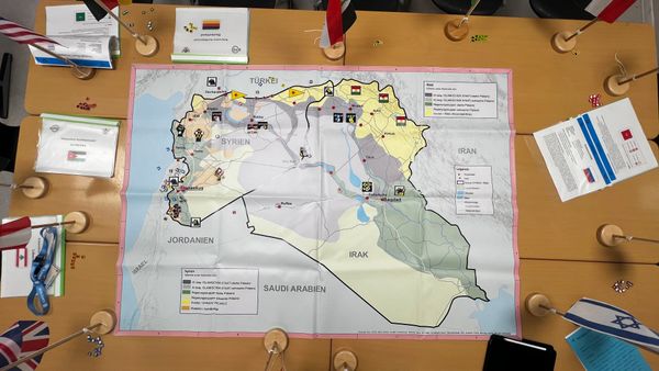 Konfliktplanspiel der Sozialkunde-Kurse 11 und 12